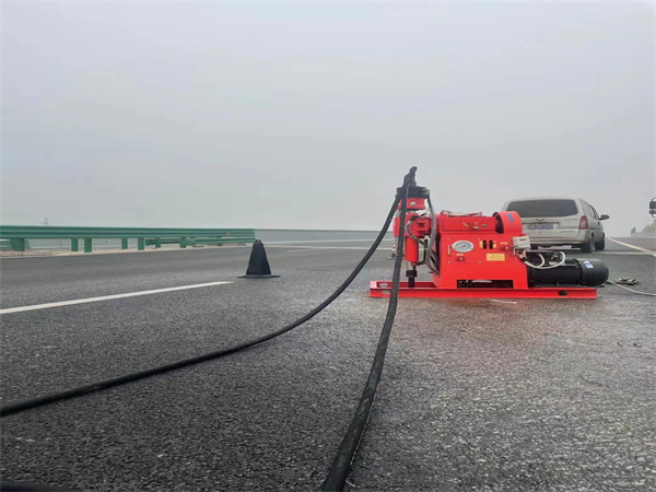 揭西马路路基路面开裂下沉注浆加固灌浆